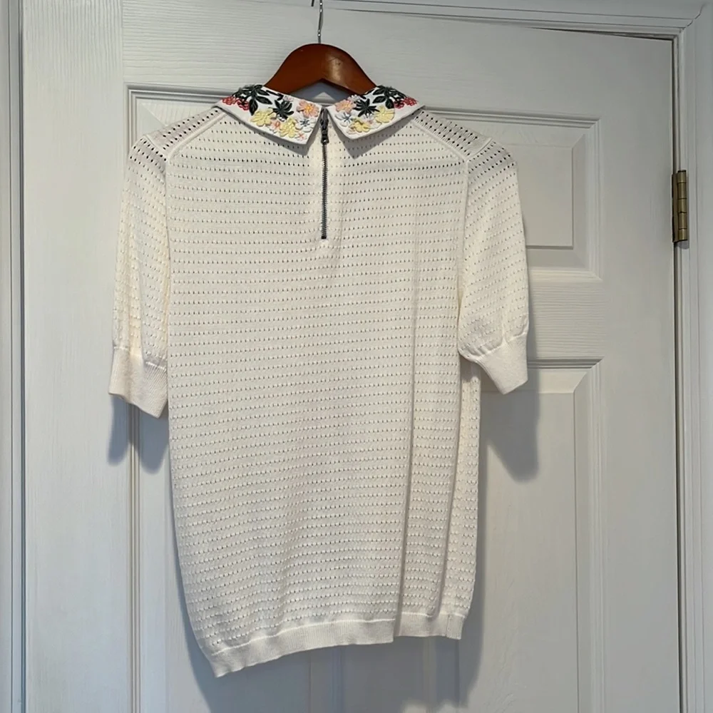 Alice and Olivia size L blouse with accent removable color - Picture 4 of 8